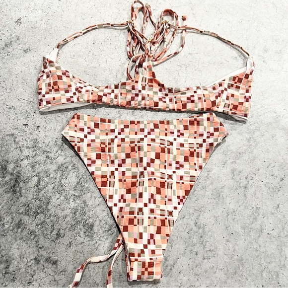 NEW L*SPACE Bikini Kristen Top & Joy Bitsy Bottom Geometric SET Size XS - Picture 5 of 7